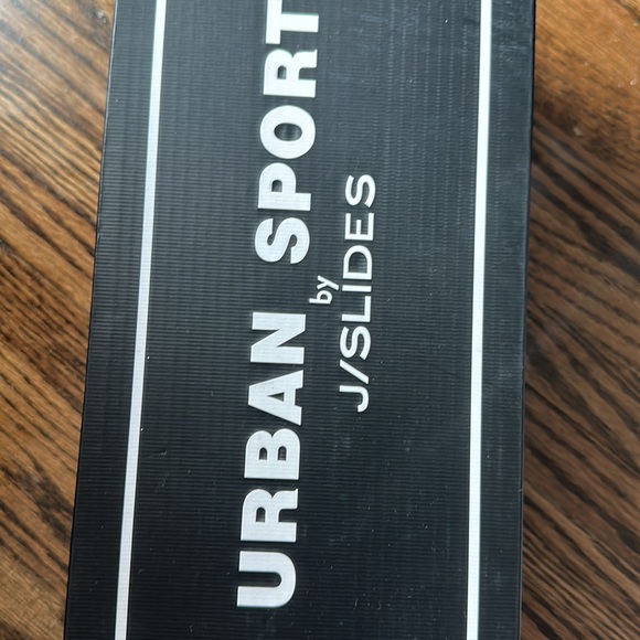 Urban Sport by J/Slides yellow Sz 9 - Picture 3 of 3